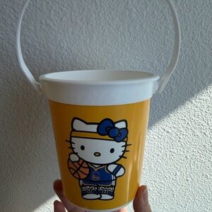 Warriors Hello Kitty food bucket